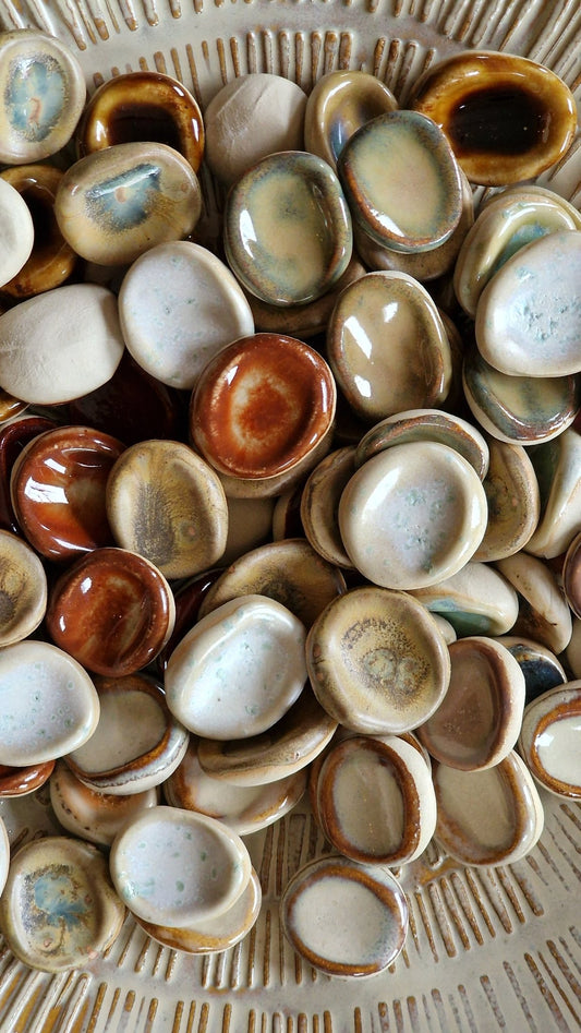 Ankersteen, handgemaakte keramische duimsteen - NOOR goes wild